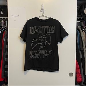 Led Zeppelin shirt large